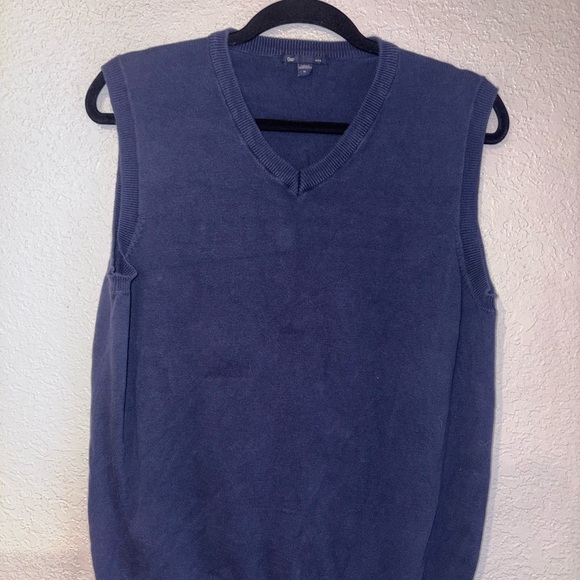 GAP Navy V-Neck Knit Vest - Picture 1 of 3